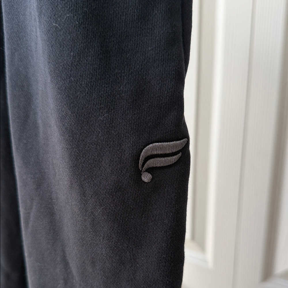 Fabletics Year Round Terry Wide Leg Pant in Black: M - Picture 4 of 6